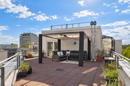 Wohnung Wiesbaden Südost - 2 Zimmer, 90 m&sup2;, 2.200&euro; | Angebot:27395791