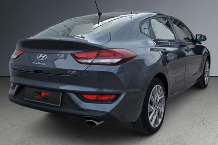 Hyundai i30 106.280 km 10.990 &euro; Ginsheim-Gustavsburg 65462
