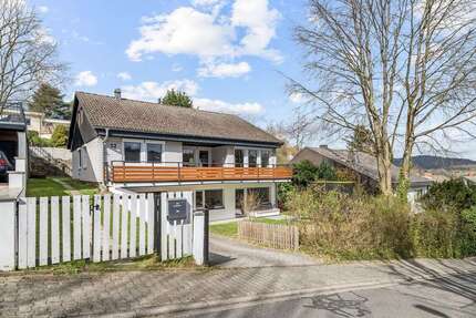 Haus Eppstein - 8 Zimmer, 236 m&sup2;, 649.000&euro; | Angebot:27193607