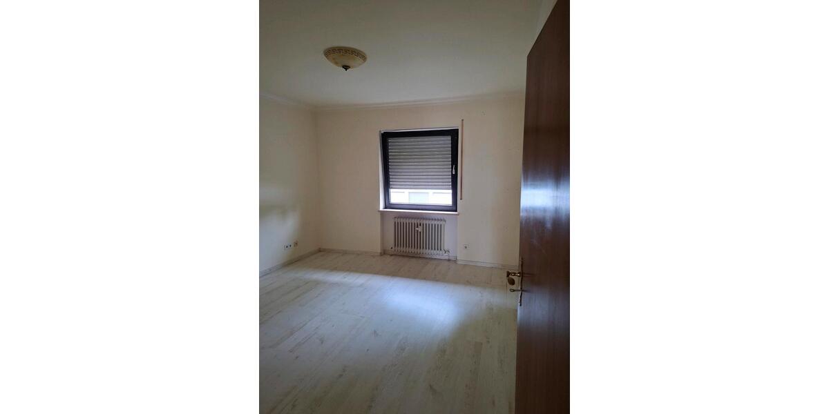 Etagenwohnung Niedernhausen - 4.5 Zimmer, 90 m&sup2;, 340.000&euro; | Angebot:27477188