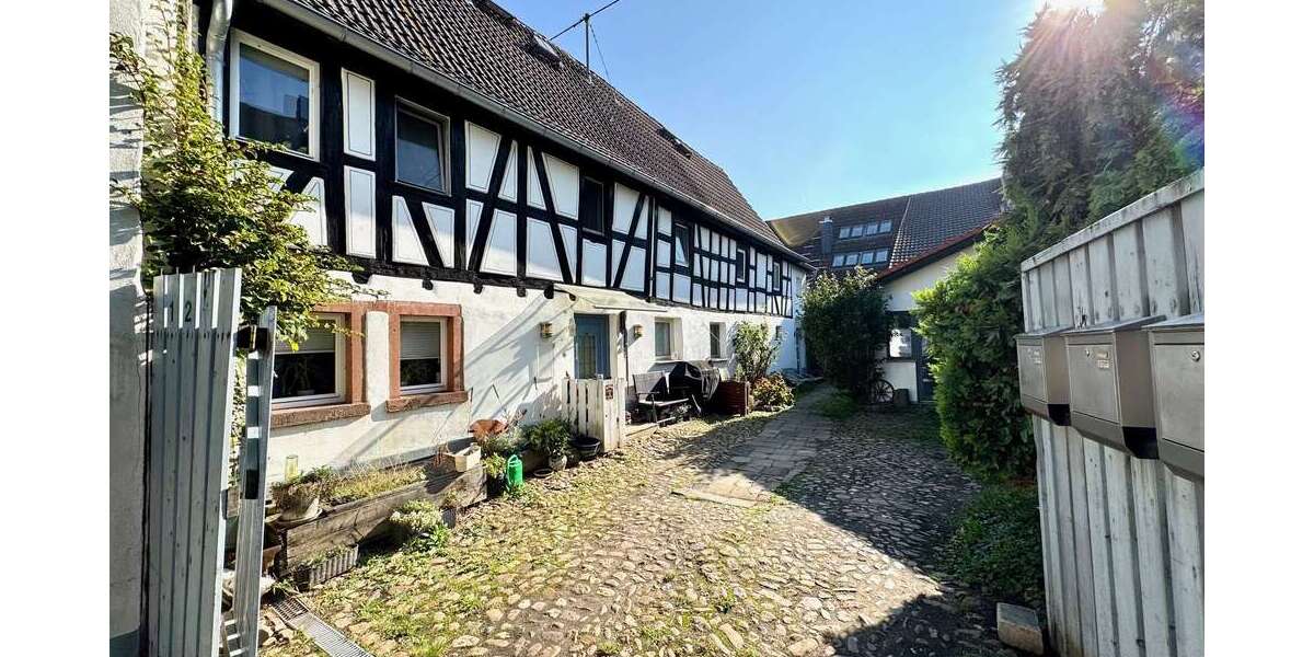 Einfamilienhaus Hattersheim - Eddersheim am Main Eddersheim am Main - 15 Zimmer, 395 m&sup2;, 697.000&euro; | Angebot:27280477