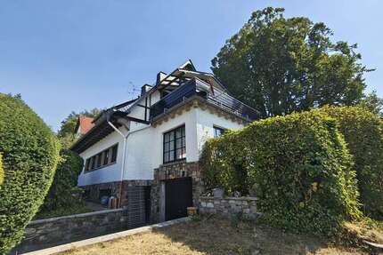Haus Schlangenbad - 6 Zimmer, 188 m&sup2;, 2.400&euro; | Angebot:27451204