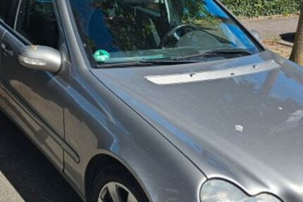 Mercedes-Benz C 200 189.000 km 2.800 &euro; Rüdesheim am Rhein 65385