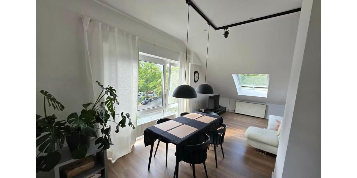 Dachgeschoßwohnung Kelkheim (Taunus) - 4.5 Zimmer, 96 m&sup2;, 300.000&euro; | Angebot:27298244
