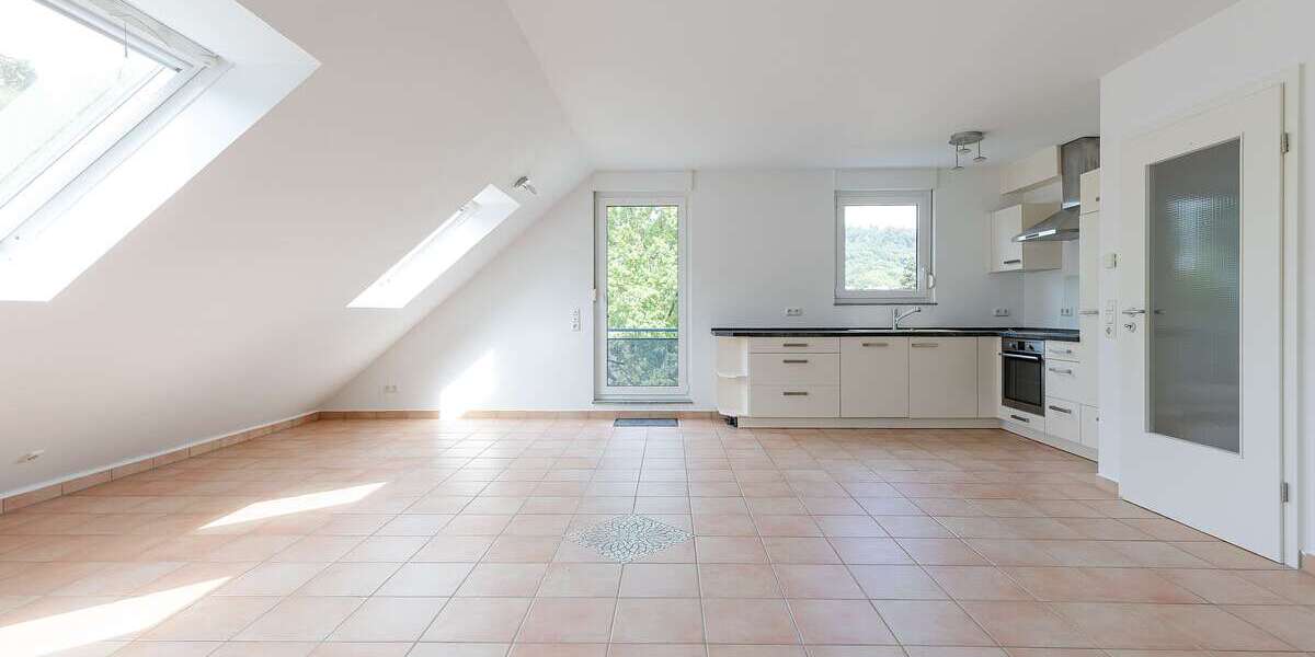 Etagenwohnung Hofheim - 3 Zimmer, 90 m&sup2;, 398.000&euro; | Angebot:26971165