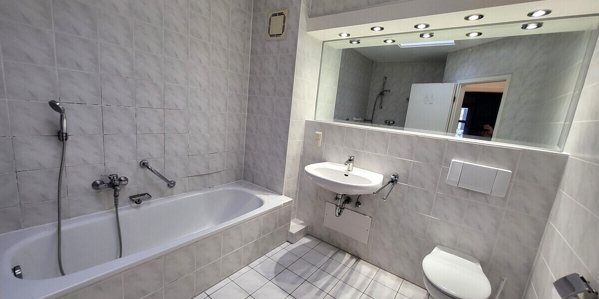 RESERVIERT! RMH mit Garage, 2 Balkonen, Garten und Terrasse - Reihenmittelhaus Wiesbaden Klarenthal | Angebot:26348335