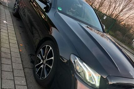 Mercedes-Benz E 220 277.000 km 16.800 &euro; Hattersheim 65795