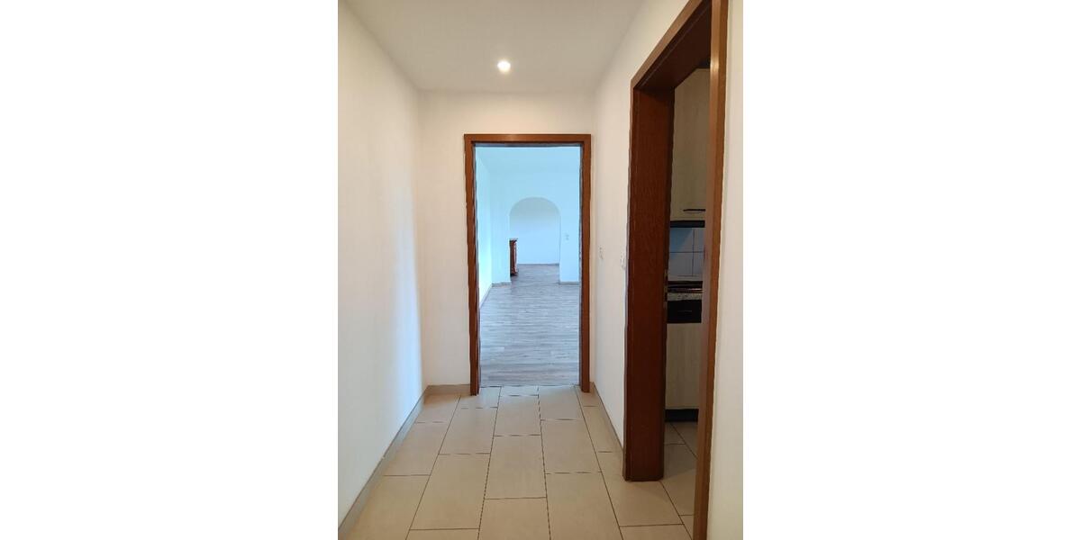 Erdgeschoßwohnung Schlangenbad - 5 Zimmer, 200 m&sup2;, 2.000&euro; | Angebot:24848187