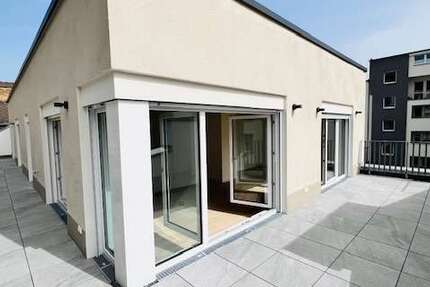 Wohnung Wiesbaden Mitte - 4 Zimmer, 125 m&sup2;, 2.150&euro; | Angebot:26891269