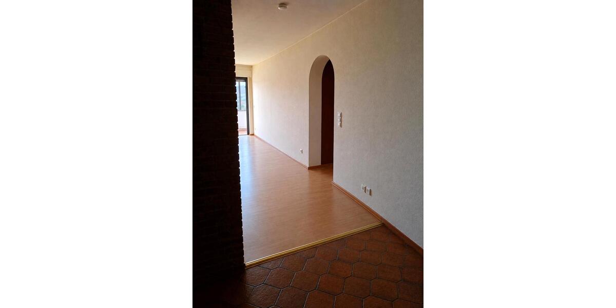 Etagenwohnung Niedernhausen - 4.5 Zimmer, 90 m&sup2;, 340.000&euro; | Angebot:27477188