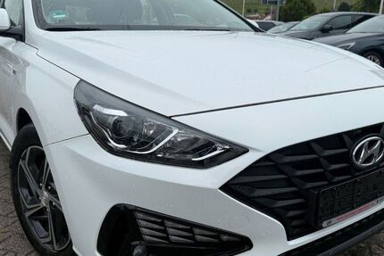 Hyundai i30 16.700 km 16.249 &euro; Oppenheim 55276