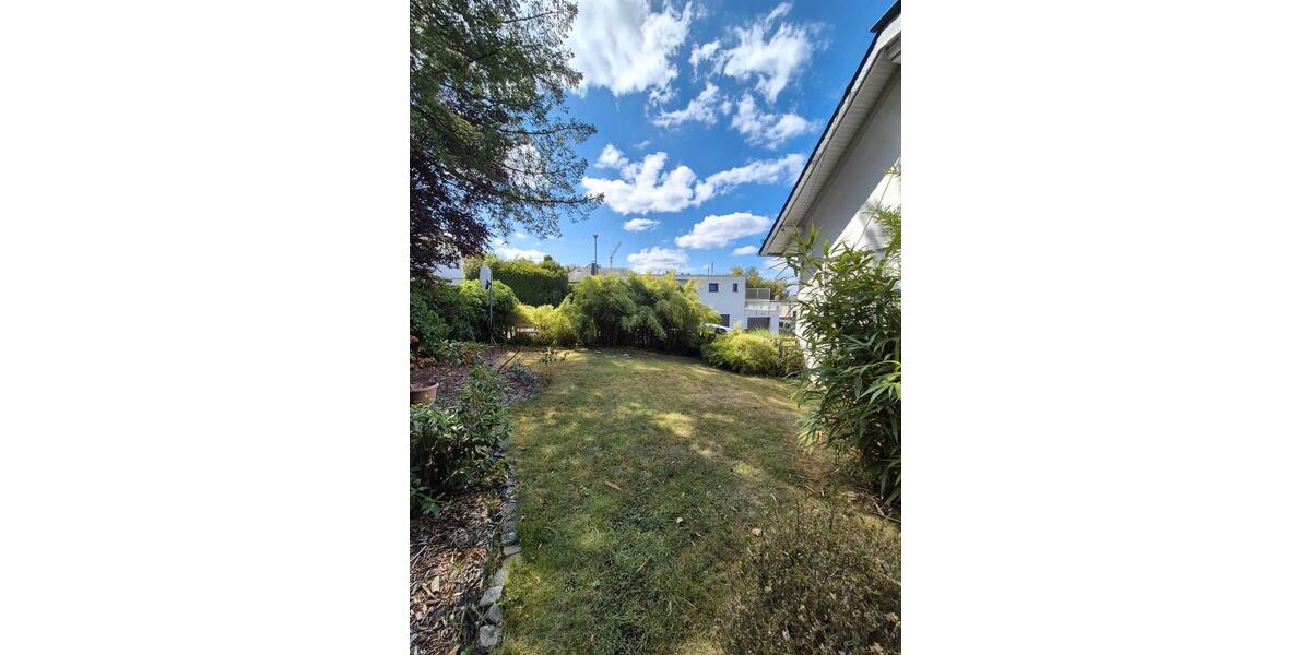 Einfamilienhaus Wiesbaden Nordost - 8 Zimmer, 275 m&sup2;, 785.000&euro; | Angebot:27453101
