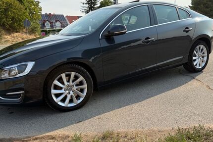 Volvo S60 118.000 km 11.990 &euro; Weiterstadt 64331