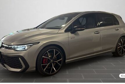 VW Golf 3.000 km 43.990 &euro; Wiesbaden 65189