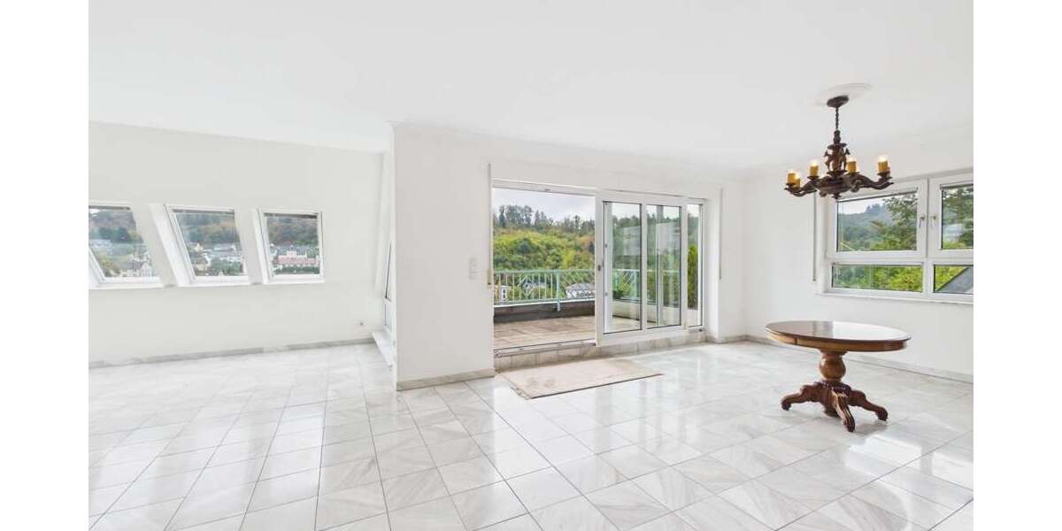 Etagenwohnung Bad Schwalbach - 4 Zimmer, 121 m&sup2;, 368.000&euro; | Angebot:27439396