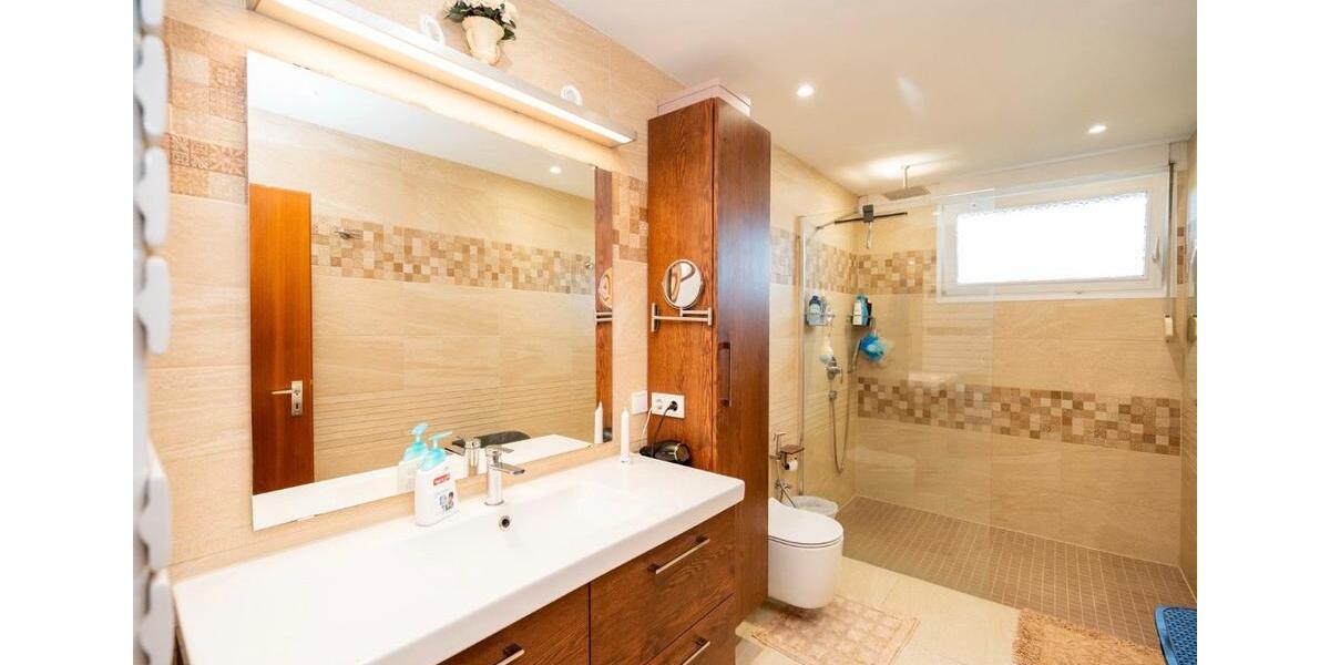 Reihenhaus Wiesbaden Klarenthal - 6 Zimmer, 137 m&sup2;, 709.999&euro; | Angebot:27452959