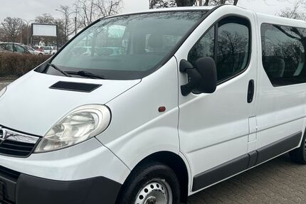 Opel Vivaro 232.000 km 2.999 &euro; Rüsselsheim 65428