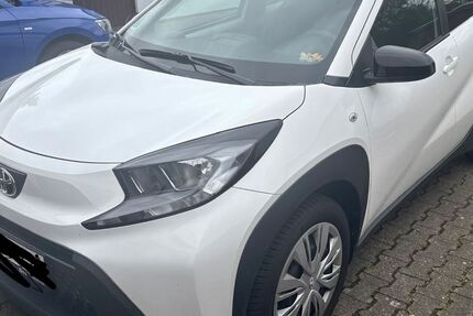 Toyota Aygo (X) 2.700 km 16.999 &euro; Oestrich-Winkel 65375