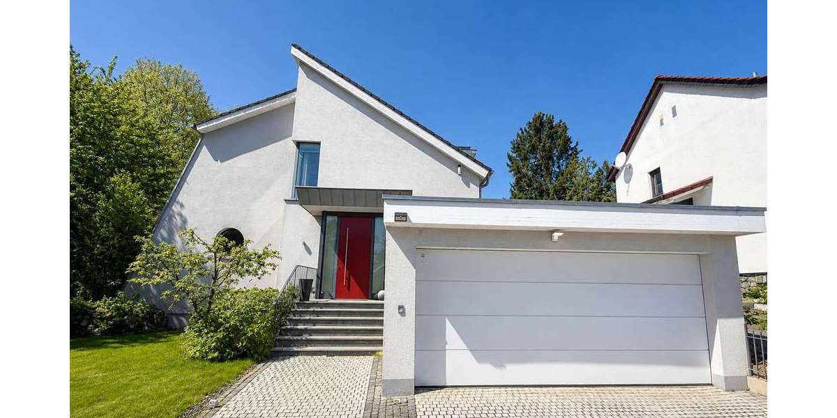 Einfamilienhaus Hofheim am Taunus - 9 Zimmer, 332 m&sup2;, 1.595.000&euro; | Angebot:27463792