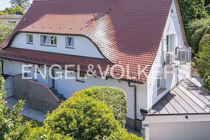 Haus Kronberg im Taunus - 6.5 Zimmer, 246 m&sup2;, 1.980.000&euro; | Angebot:27479456
