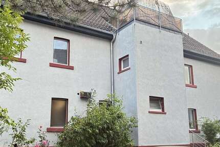 Haus Hofheim Lorsbach - 8 Zimmer, 434 m&sup2;, 930.500&euro; | Angebot:27121711