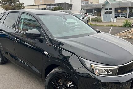 Opel Grandland (X) 13.762 km 25.490 &euro; Mainz 55120