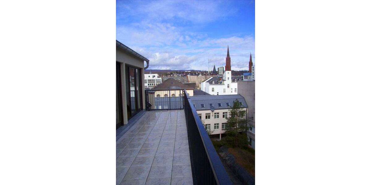 Etagenwohnung Wiesbaden Mitte - 3.5 Zimmer, 131 m&sup2;, 1.450&euro; | Angebot:27033710