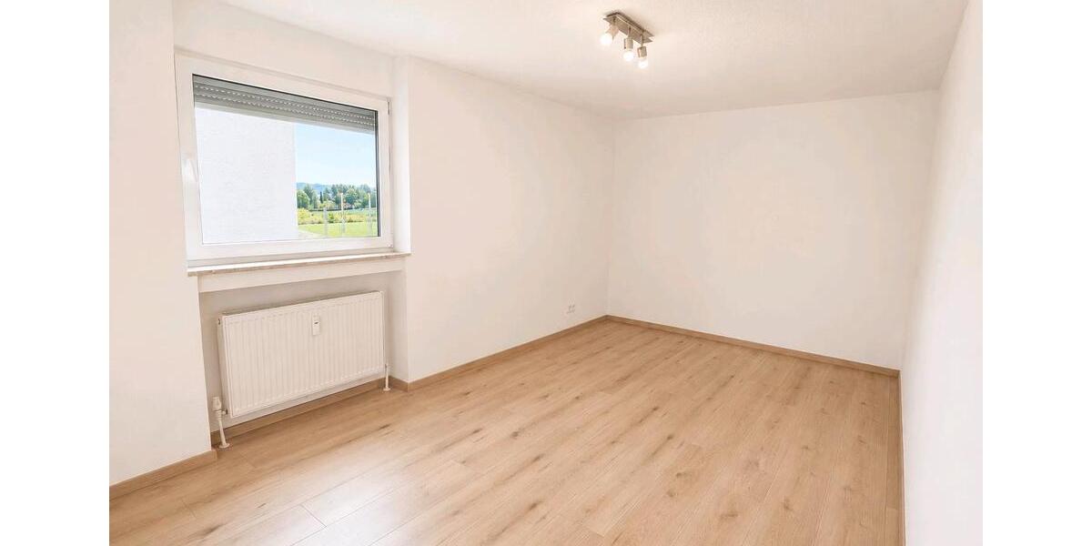 Etagenwohnung Taunusstein - 3 Zimmer, 86 m&sup2;, 239.000&euro; | Angebot:27461370