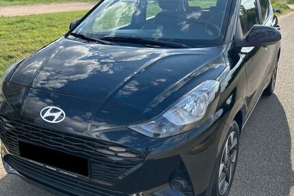 Hyundai i10 20.500 km 14.500 &euro; Wiesbaden 65193