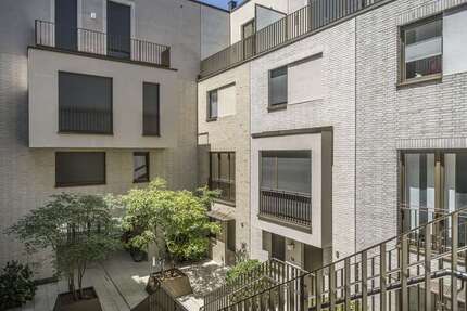 Haus Wiesbaden - 3.5 Zimmer, 119 m&sup2;, 2.400&euro; | Angebot:27091089