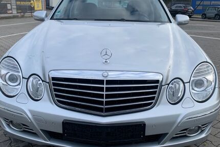 Mercedes-Benz E 200 120.307 km 6.999 &euro; Mainz-Kastel 55252