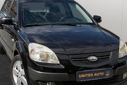 Kia Rio 79.000 km 3.950 &euro; Mainz-Kastel 55252