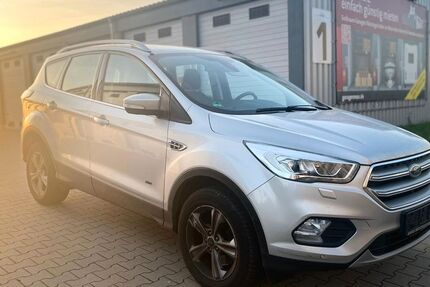 Ford Kuga 104.000 km 12.499 &euro; Groß Gerau 64521