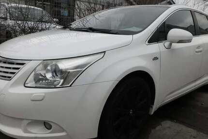 Toyota Avensis 107.000 km 5.990 &euro; Groß-Gerau 64521