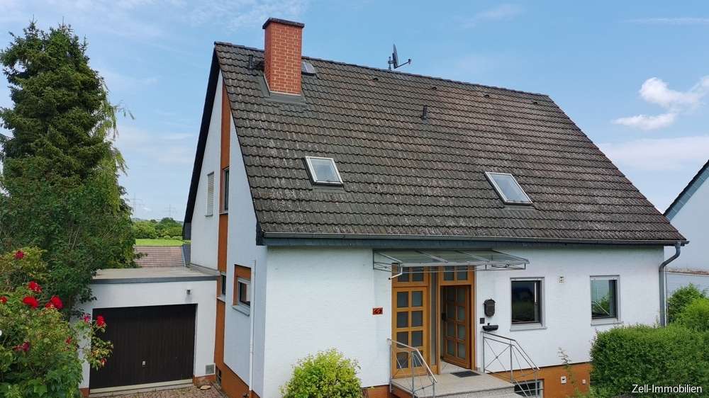 Einfamilienhaus Walluf - 6 Zimmer, 209 m&sup2;, 720.000&euro; | Angebot:26962783