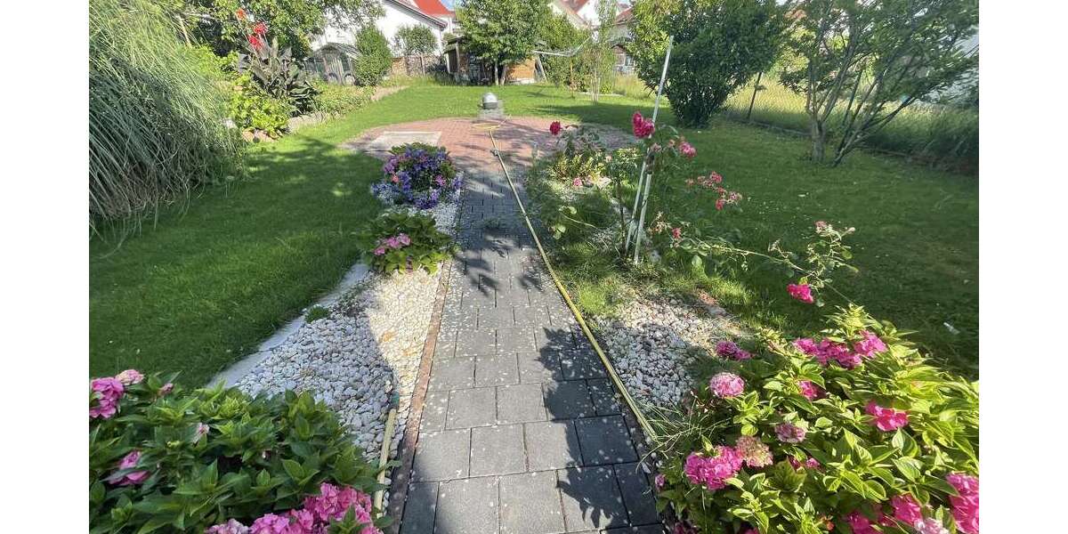 Haus zum Kaufen in Mörfelden-Walldorf 700.000 € 180 m² - Einfamilienhaus Mörfelden-Walldorf Walldorf | Angebot:24933116