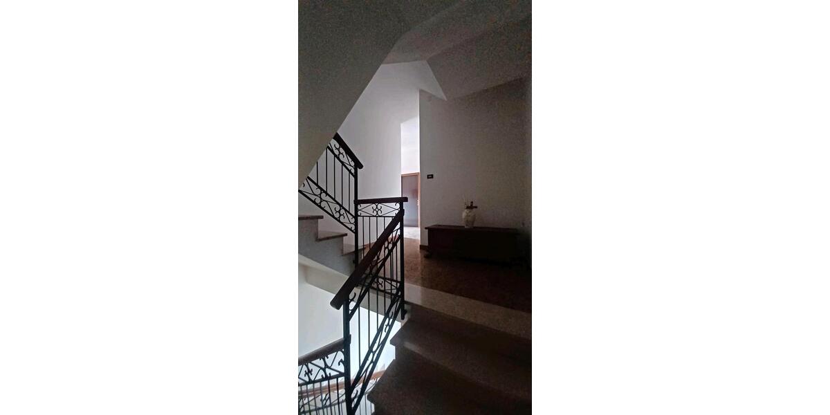 Einfamilienhaus Wiesbaden Bierstadt - 7 Zimmer, 160 m&sup2;, 95.000&euro; | Angebot:20461448