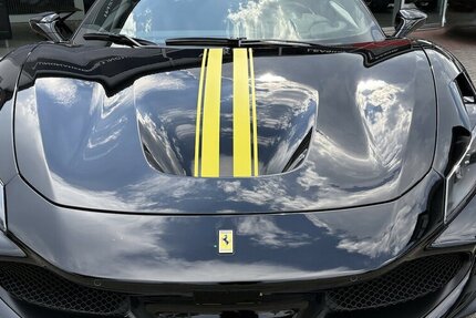 Ferrari F8 Tributo Racing|Lift|Carbon|Service neu|Garantie 16.209 km 285.999 &euro; Mainz-Kostheim 55246