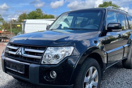 Mitsubishi Pajero 218.000 km 7.999 &euro; Wiesbaden 65203
