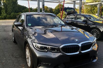 BMW 330 93.000 km 26.500 &euro; Mainz-Kostheim 55246