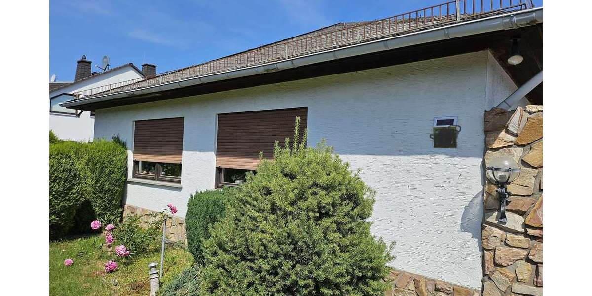 Einfamilienhaus Taunusstein - 6 Zimmer, 218 m&sup2;, 555.000&euro; | Angebot:26778522