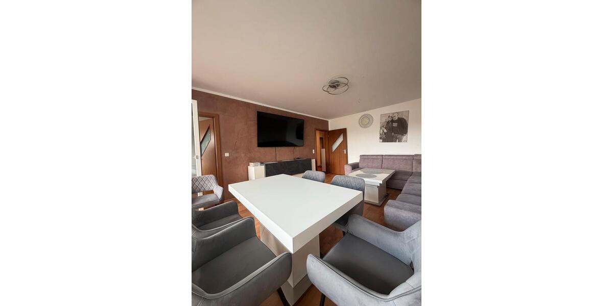 Etagenwohnung Wiesbaden Biebrich - 3 Zimmer, 77 m&sup2;, 277.000&euro; | Angebot:27429690