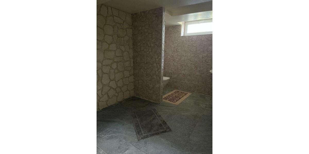 Bungalow Sulzbach (Taunus) - 4 Zimmer, 170 m&sup2;, 2.200&euro; | Angebot:26429353