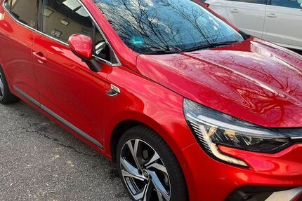 Renault Clio 97.000 km 12.600 &euro; Offenbach 63071