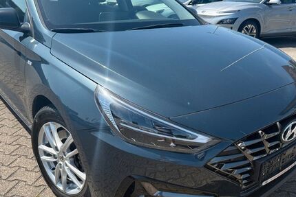 Hyundai i30 80.200 km 16.300 &euro; Oppenheim 55276