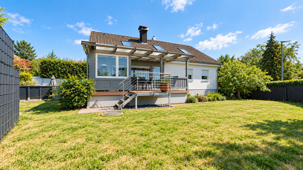 Einfamilienhaus Geisenheim - 7 Zimmer, 243 m&sup2;, 849.000&euro; | Angebot:27465038