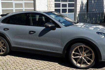 Porsche Cayenne 15.500 km 167.888 &euro; Walluf 65396
