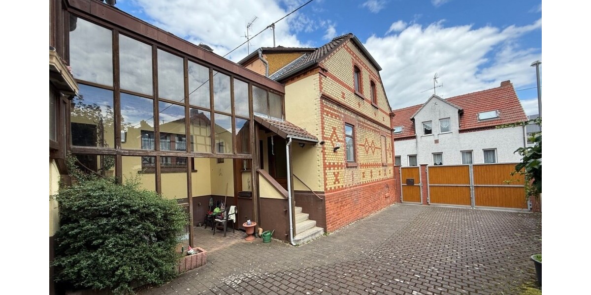 Wiesbaden-Breckenheim: Generationenhaus oder großes Familienrefugium! - Doppelhaushälfte Wiesbaden Bierstadt | Angebot:24584024