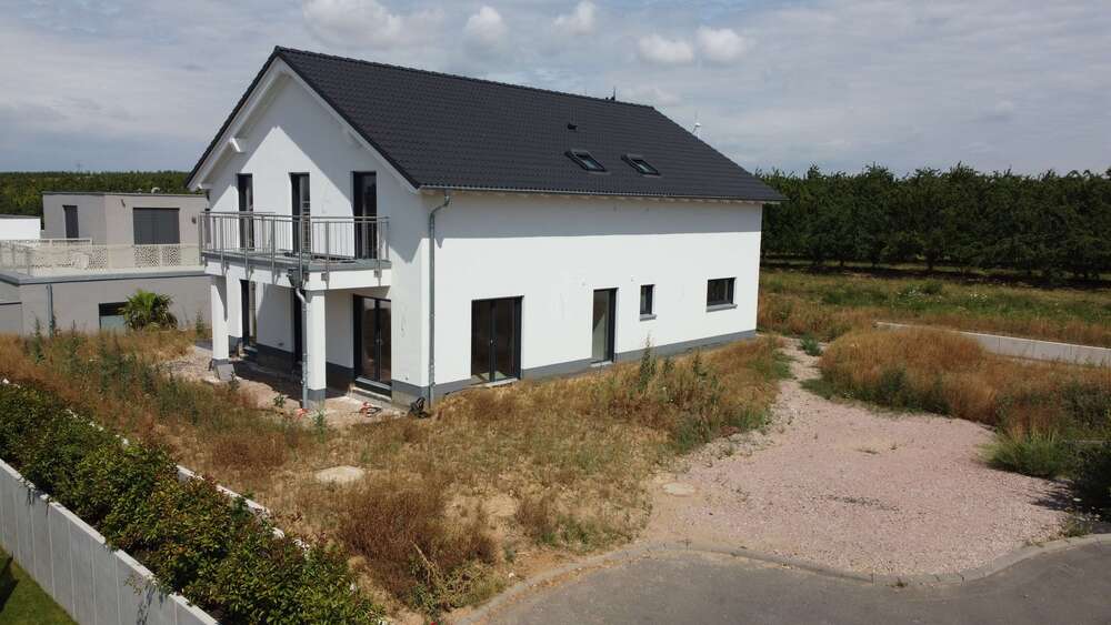 Einfamilienhaus Nieder-Olm Olm - 8 Zimmer, 232 m&sup2;, 1.100.000&euro; | Angebot:27008699