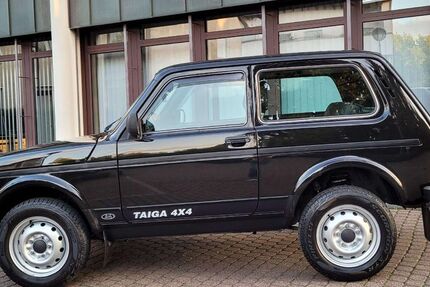 Lada Taiga 37.000 km 11.900 &euro; Groß Gerau 64521